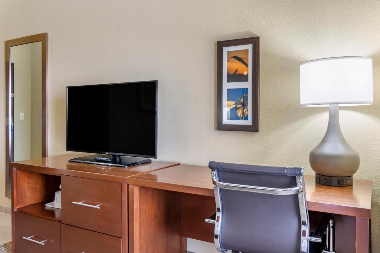 Comfort Inn & Suites Augusta Exteriér fotografie