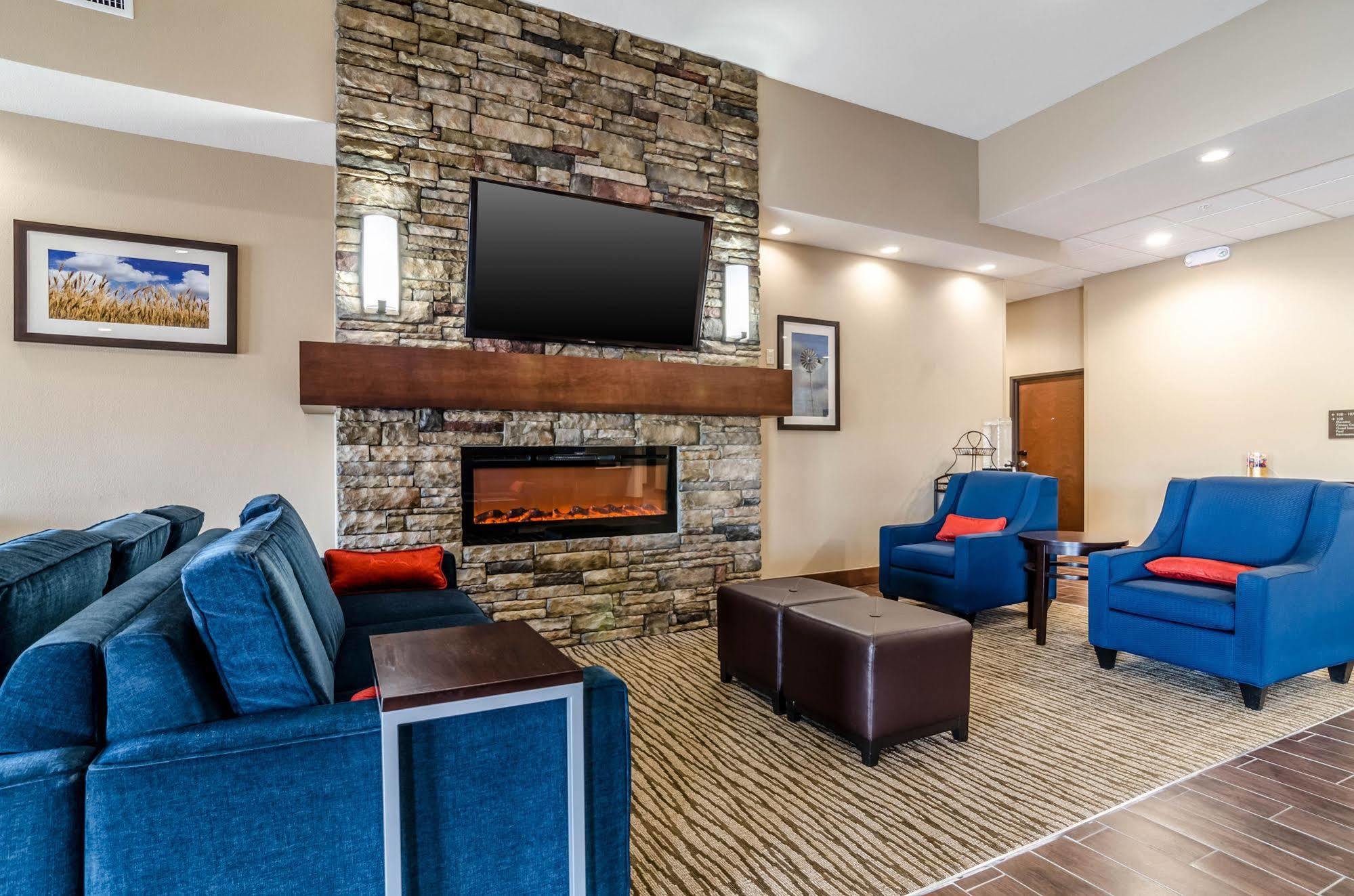 Comfort Inn & Suites Augusta Exteriér fotografie