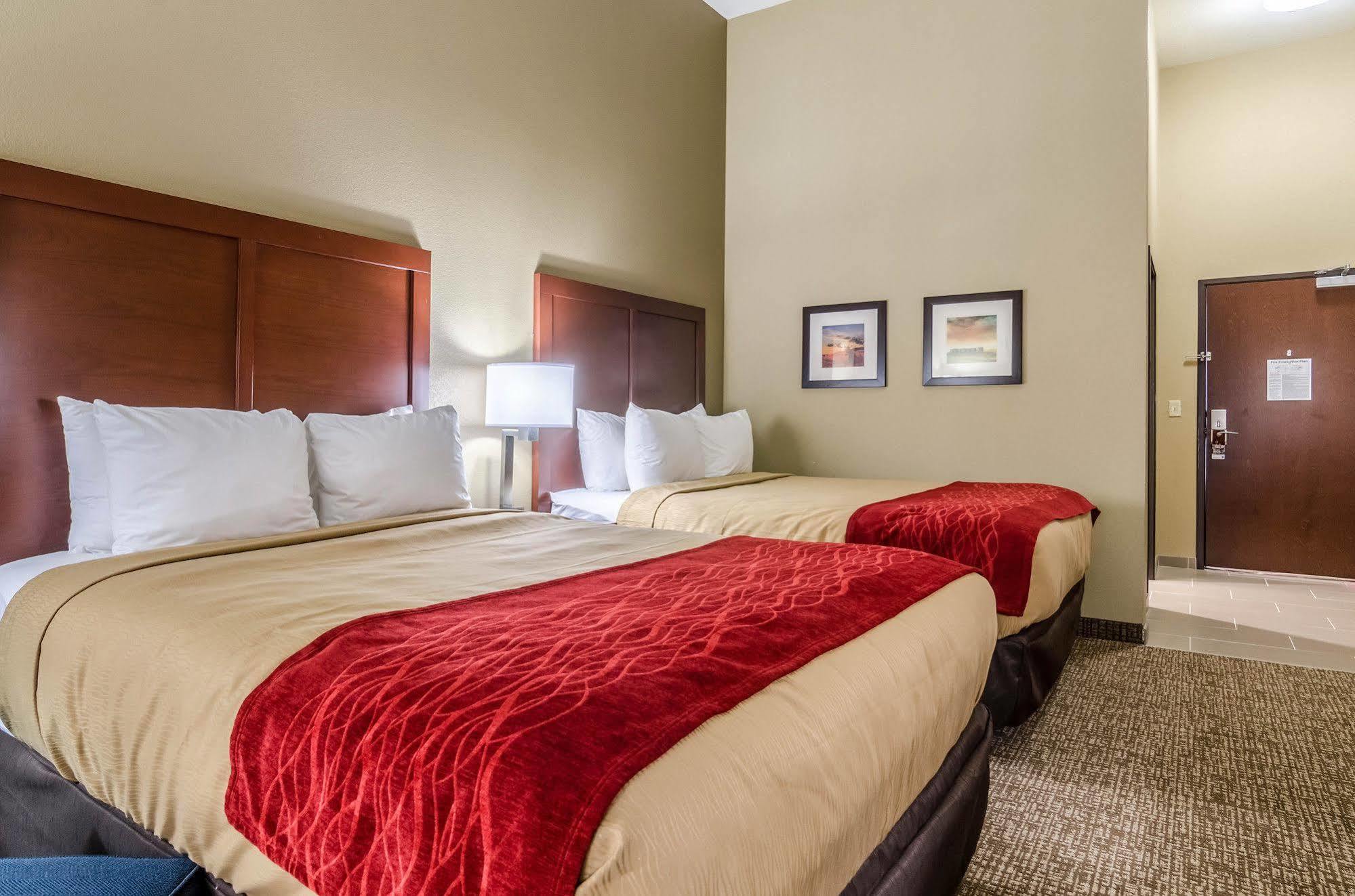 Comfort Inn & Suites Augusta Exteriér fotografie